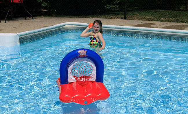 Splash Attack Water Skipping Ball (assorted colors)
