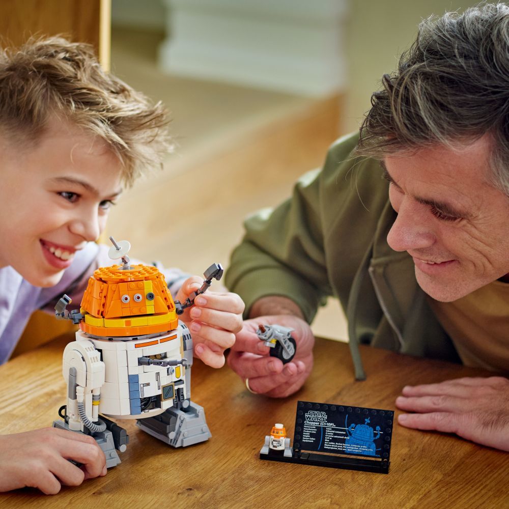 LEGO Star Wars: Chopper (C1-10P)™ Astromech Droid