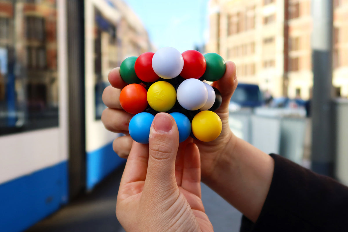 Molecube puzzle