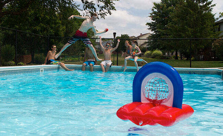 Splash Attack Water Skipping Ball (assorted colors)