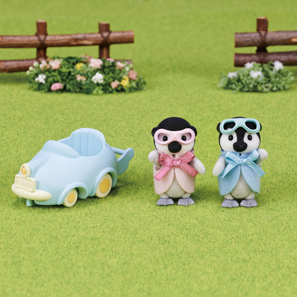 Calico Critters - Penguin Baby Ride 'n Play